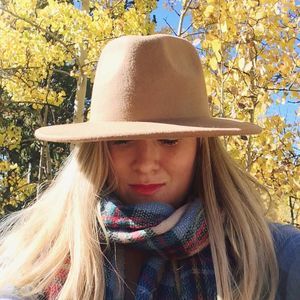 Meet your Posher, Tara